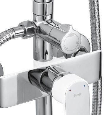 Душовий гарнітур REA BLOOM CHROME WHITE з виливом