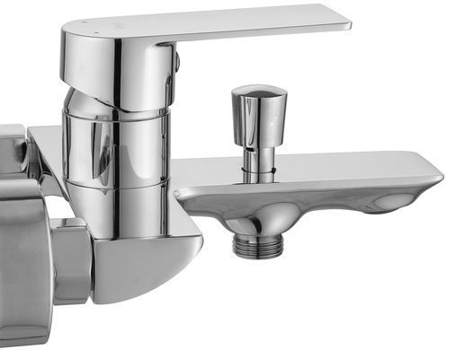 Смеситель для ванны и душа REA URBAN CHROME хром настенный с изливом *