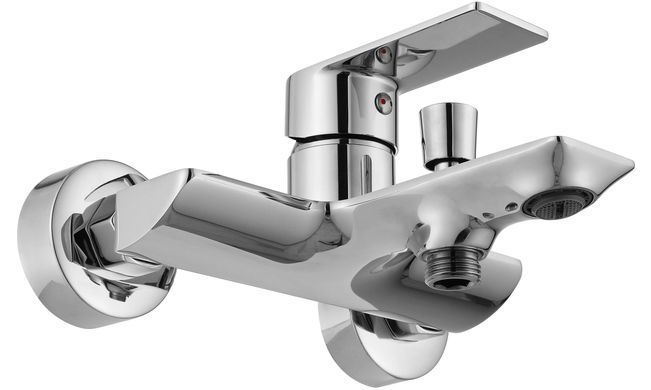 Смеситель для ванны и душа REA URBAN CHROME хром настенный с изливом *